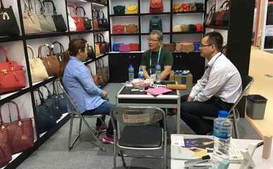 中档女包加工 义乌箱包厂客户口碑说话