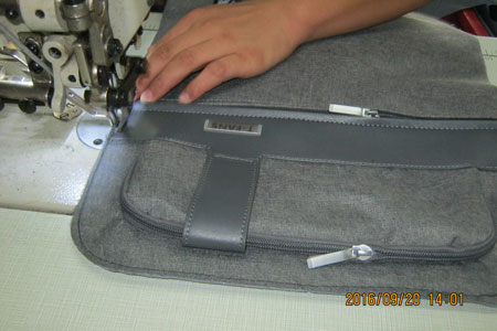 专业背包生产厂家 广东包工厂直供TCL铁粉节礼品背包