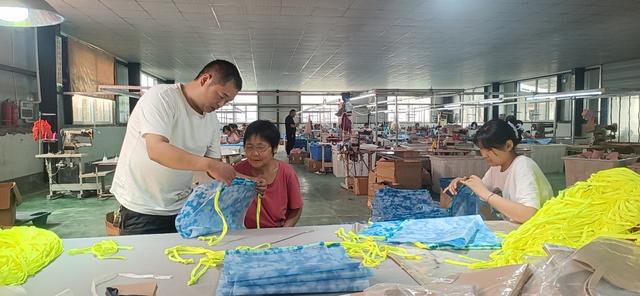 许昌鄢陵 '箱'约左岸 '包'揽振兴，箱包加工引领乡村产业振兴