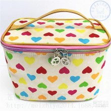 金华市婺城区花样箱包加工厂 专业定制箱包、购物袋与背包